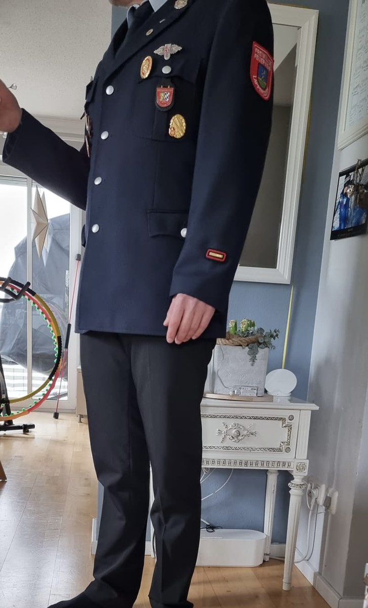 FFLappersdorf's tweet photo. #112live und so geht es auch für uns heute zum ersten Mal raus…allerdings als Ehrenformation auf eine Beerdigung! Auch das ist #Feuerwehr https://t.co/4MGn933qeS