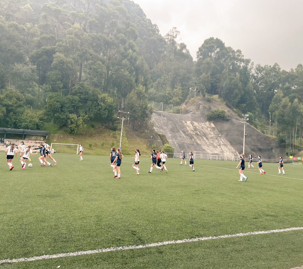 #CNGSoccer Strengthening the Body in a rainy match VS Andino.