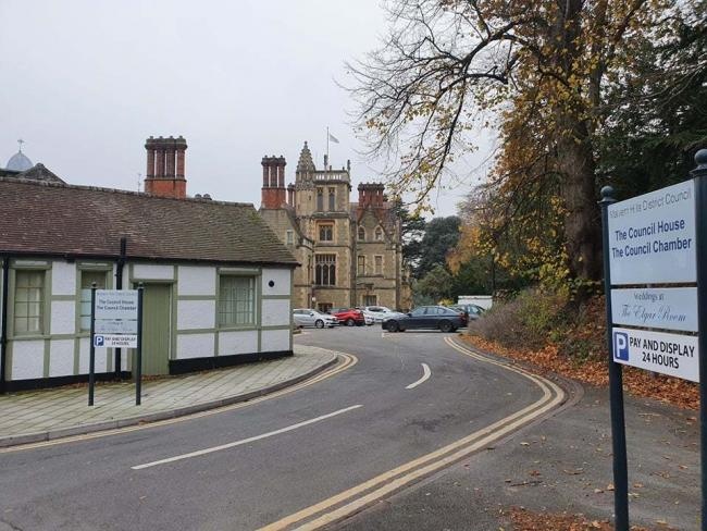 Learn more about how Malvern businesses can receive up to £2,000 towards the cost of taking on a new apprentice or trainee, ​thanks to a new upskilling grant from Malvern Hills District Council

malverngazette.co.uk/news/19893641.…

#malvern #malvernbusiness #upskilling