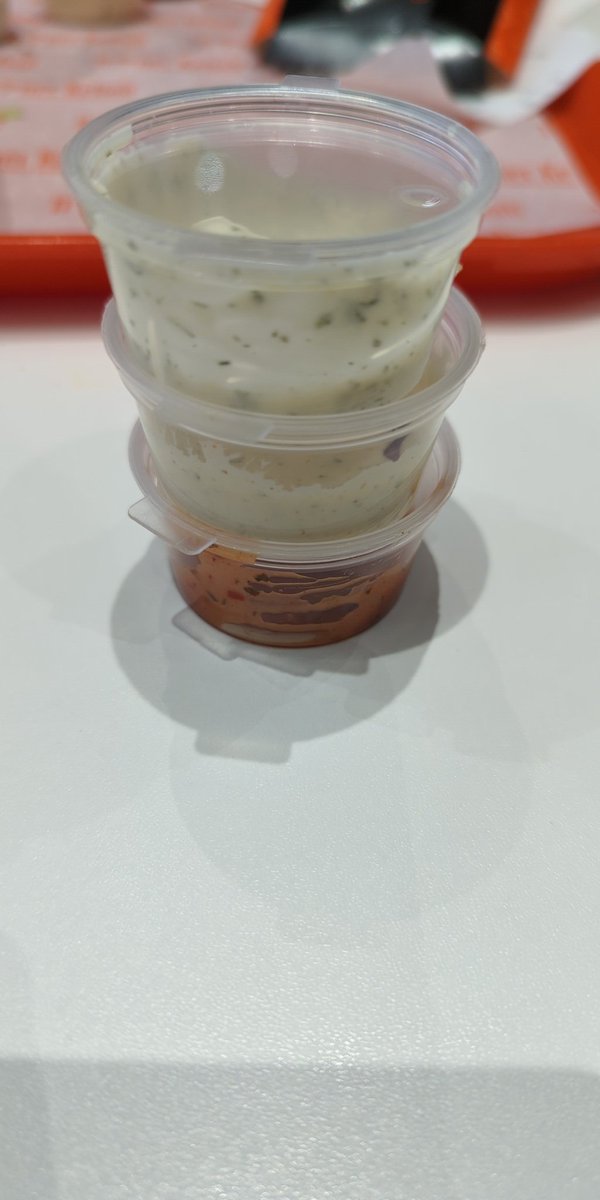 jaylake21's tweet photo. @GermanDoner_UK loved the food, not so keen on the plastic waste, can we cut the plastic? https://t.co/DsiMcdE5gk
