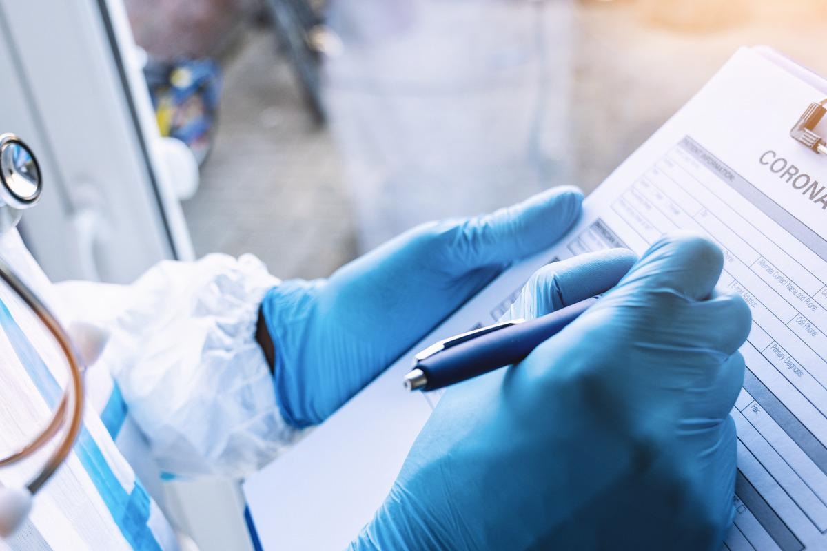NewsMedical's tweet photo. New COVID-19 test can determine if individuals have been vaccinated, infected, both, or neither https://t.co/BUsBl6d1RN @CellPressNews #COVID19 #COVIDTesting #SARSCoV2 #Tcells #PCR #RapidAntigenTesting https://t.co/a9lQIGNDWI