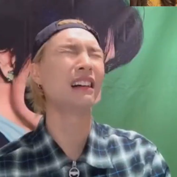 teebangcare's tweet photo. ตอนถามหาเตนเอนดูมาก ทำท่าร้องไห้เหมือนชั้นเรย5555555555555555 https://t.co/uw1FFVdyrw