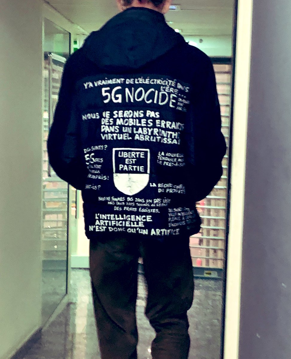 Je… non ok. #lausanne #vaud #complotistes #toutvabien #mode