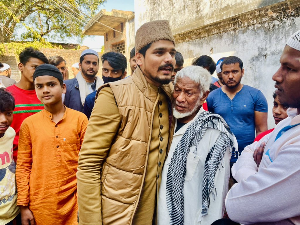 HuzaifaRashadi's tweet photo. लोगों का प्यार देखकर अंदाज़ा लगा लिजये दीदारगंज में इसबार बदलाव होगा इंशाल्लाह

350 विधनसभा दीदारगंज https://t.co/ycVC5yClP7