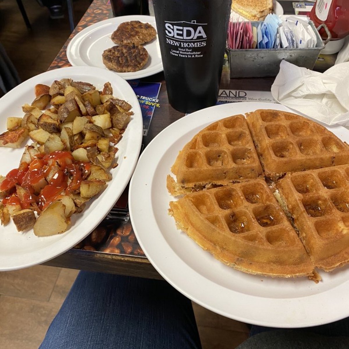 Grinders American Diner (GrindersAMDiner) Twitter