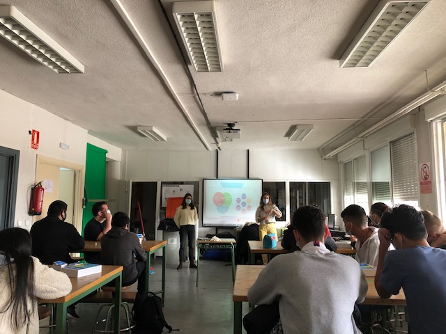 DSLAB_URJC's tweet photo. ¡Día Internacional de la Mujer y la Niña en la Ciencia!

Con motivo de este día, llevamos al @IesBarca el DSGAME, el juego de mesa de la Ciencia de Datos desarrollado por el @DSLAB_URJC y la @academia_joven.

¡Os dejamos algunas fotos de la jornada! https://t.co/r6xnobjw1d