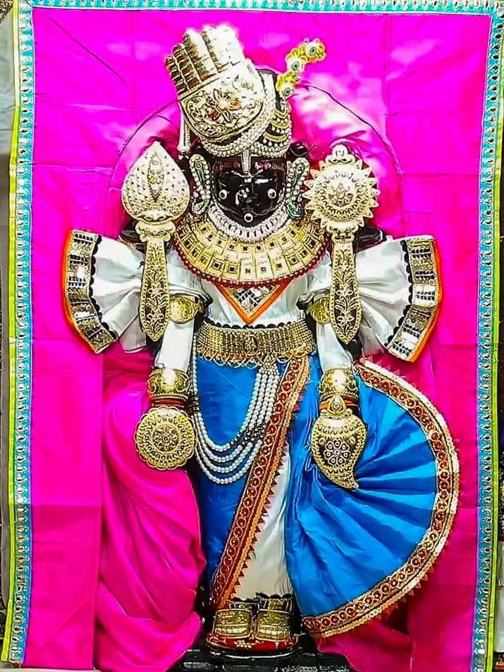 JaiDwarkadhish_'s tweet image. 🌺 जय द्वारकाधीश 🌺
 🙏🏻 संध्या दर्शन 🙏🏻