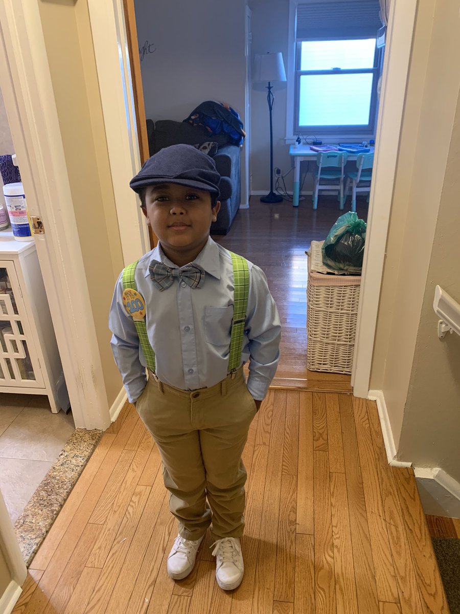 Madison89833880's tweet photo. 100th day READY! 📚 🏫 ❤️ @WheelerAvenue @MrsMorris218 @Salvatore. @MrJohnFrias https://t.co/PEvmudxdEC