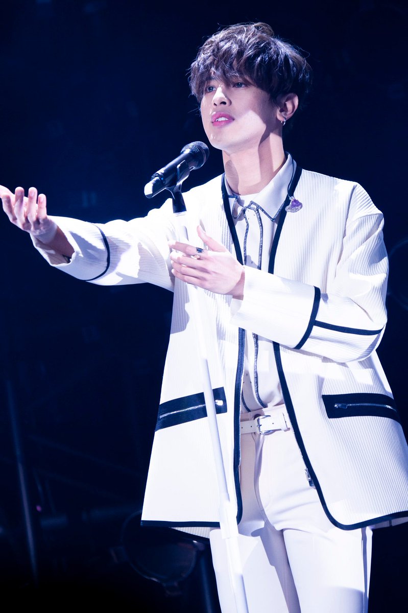 modelpress's tweet photo. 【ライブ写真多数📸】日プ2出身OCTPATHの初ファンミ「#OCTPATH_BewiTHme」

涙でTHmeへメッセージ😢海帆「異例やで！」
「これからは8人で幸せにします」決意語る✨

#OCTPATH_ITSABOP @OCTPATHofficial

🔻フォトギャラリー（ソロカットあり）
https://t.co/eJbrmYGNOc https://t.co/DcxBbmIFZb