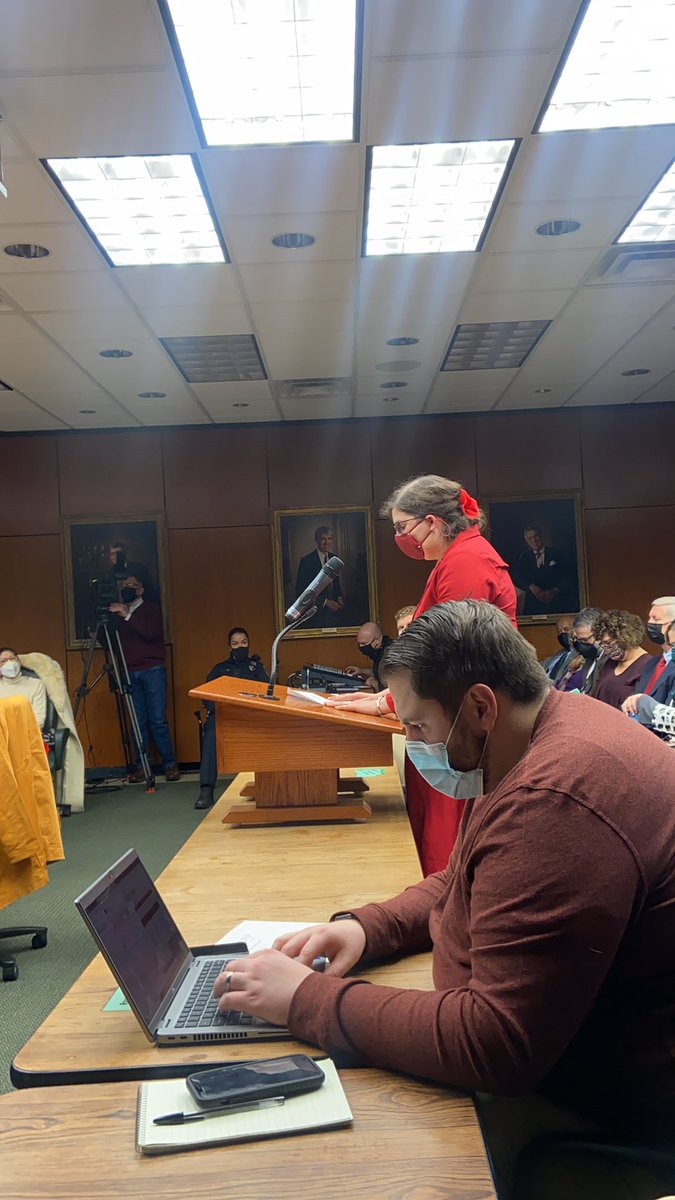 womackmo's tweet image. Madeleine Tocco from @sunrisespartans expresses her support toward fossil fuel divestment. “We do not know the full scale or scope of the stains on this institution,” Tocco said. “Without transparency, there can be no true accountability.”