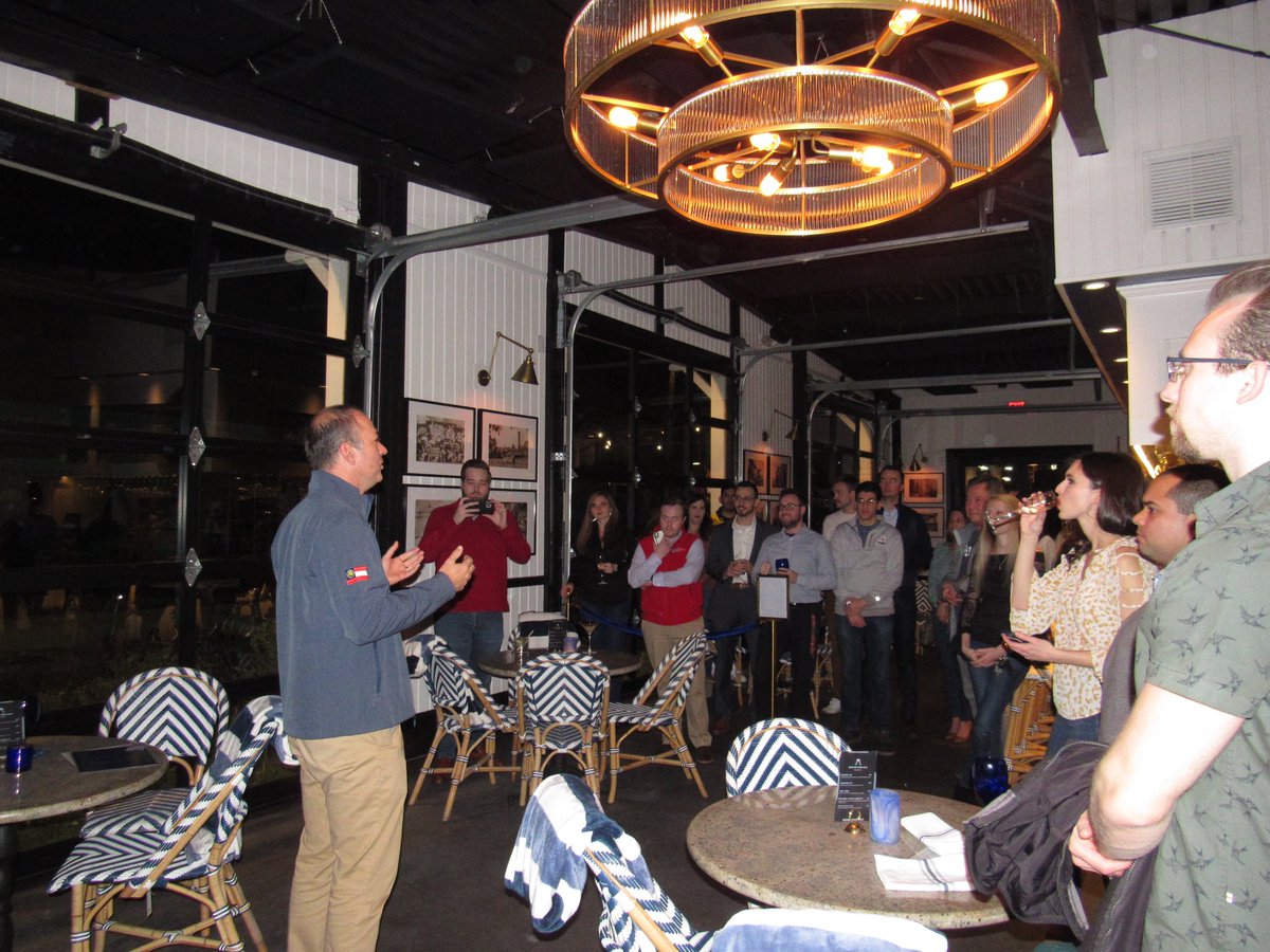 BelleIsle4GA's tweet photo. Great time with the @AtlantaYR last evening.  Thanks for letting me share my winning message with you all! #WinBackTrust #gapol https://t.co/ZB1jVMcZ1f