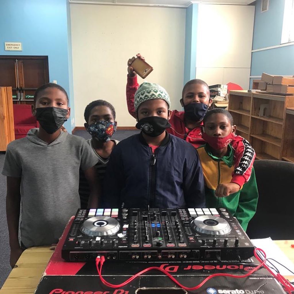 HealtheHoodZA's tweet image. Scratching the surface… #dj #kidsdj #learntodj #djlife #healthehoodproject #changingmindschangesaction