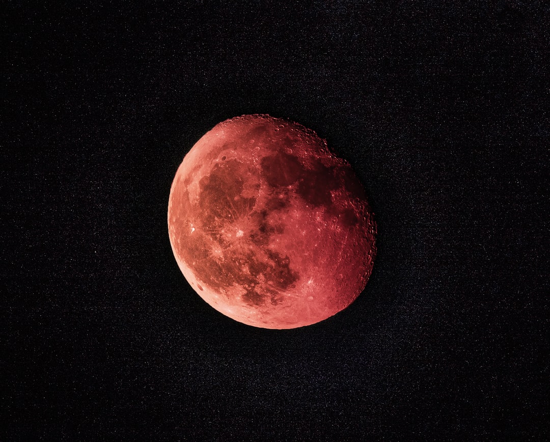 anarchyllect's tweet photo. Gravitation
Author: Zoltan Tasi
https://t.co/OQAvv4AgOe
#night #art #photography #nftart #nft #moon #space #astronomy https://t.co/nCVoGUYHV8