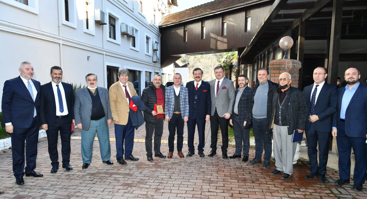 Fatsa Ticaret ve Sanayi Odası, Fatsa Ticaret Borsası Müşterek Ödül Töreni’nde ilçe ekonomisine değer katan üyelerimize fazlasıyla hak ettikleri ödüllerini takdim ettik. 
Tüm girişimcilerimizi yürekten kutluyorum. <a href="/fatsatso/">Fatsa TSO</a> <a href="/fatsaborsa/">FATBO</a> @karatastayfun52 <a href="/Alikemalfeyzi/">Ali Feyzi</a>