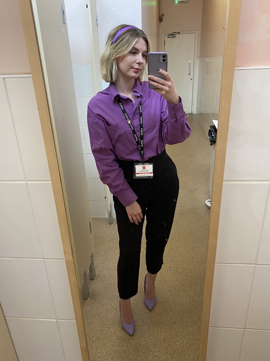 MissMilesPsych's tweet photo. Supporting bright day at school! Miss Snapper is raising money for a muscular dystrophy charity and is running 2 marathons this year! Wearing bright clothes to support is the least I can do 💜 https://t.co/SYGCx40Aqn