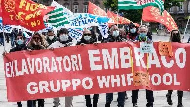 FIMCislStampa's tweet photo. Grazie a @Pontifex_it per avere espresso vicinanza e condividere le difficoltà dei 400 lavoratori licenziati da #Embraco a Torino, colpiti da un mercato del lavoro che genera troppe disuguaglianze. Ridare loro ora un lavoro dignitoso https://t.co/JM6LnKkkgu