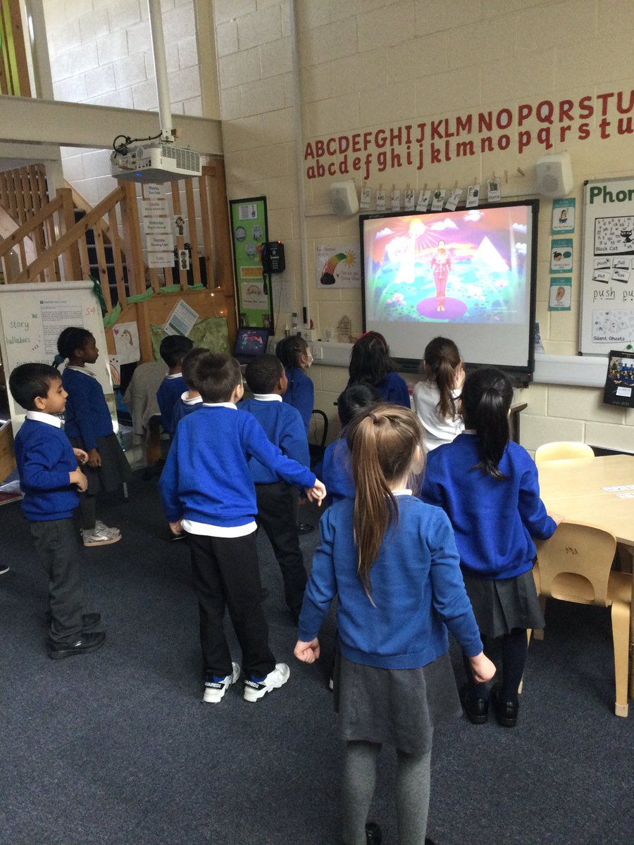 KensingPrimary's tweet photo. #1P finishing #childrensmentalhealthweek2022 with @CosmicKidsYoga 🧘♀️ 🧘♂️ #yogaisforeveryone #lookafteryourmentalhealth #balanced #calm #relaxed #peaceful #kensingtonPE #kensingtonPSHE 🧠 https://t.co/NtpP00kN0K