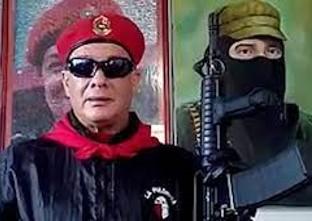 ReporteYa's tweet photo. #11Feb #TrenDeAragua 
@vivassantanaj_: El jefe del Tren de Aragua y todos los grupos criminales tienen su centro de operaciones en el #23Ene y Catia en Caracas. Su nombre: Valentin Santana alias "El violador" ¿Qué espera  William Saab y @MinpublicoVEN para proceder a su captura? https://t.co/lnjH7KVgEL