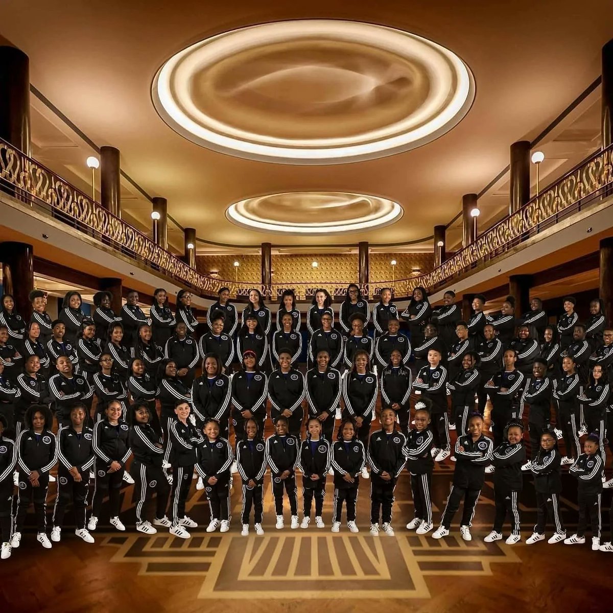 altmgtmktg1's tweet photo. Join the Detroit Youth Choir on this Tuesday. #dyc #tlk #detroitoperahouse #disneytlk #altmtgmktg1 https://t.co/SK2mnSKlXs