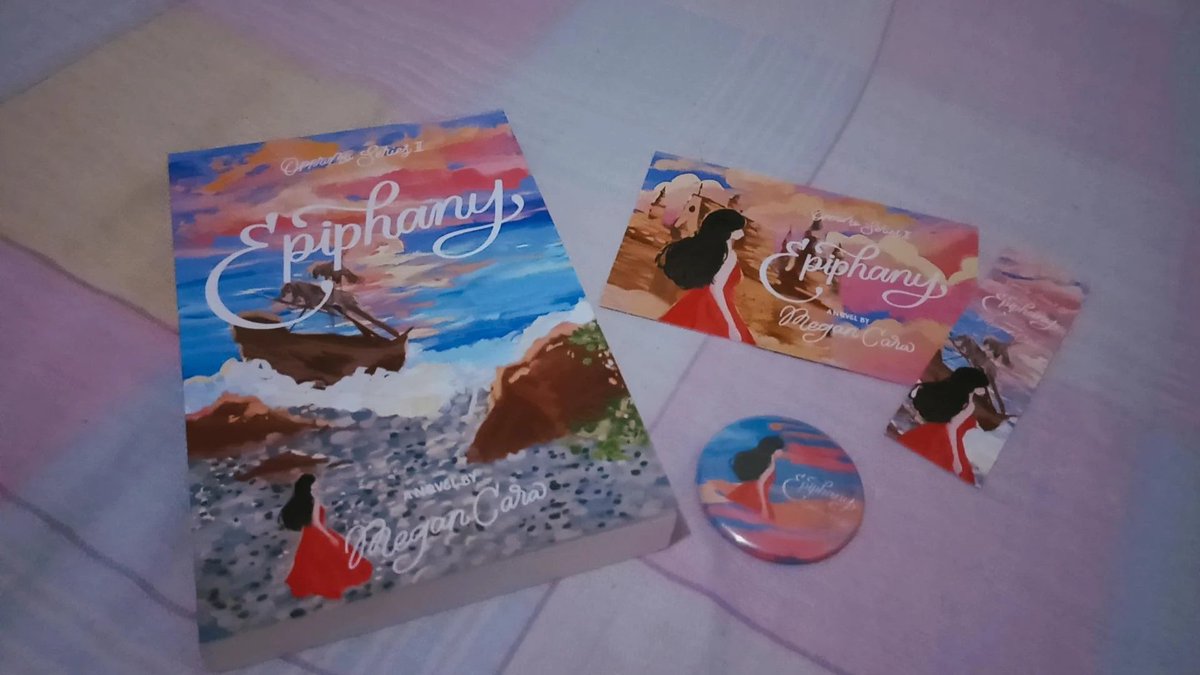 bearycloudyy's tweet photo. This is probably my favorite book cover design 😍 it looks sooooo aesthetically pleasing in my eyes ❤ can't wait to read this!!! @mgncara 💕 https://t.co/wXESTf4Aty