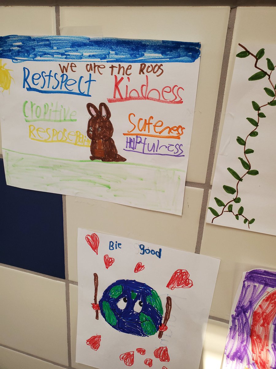 RaquelEspy13's tweet photo. #RandomActsOfKindnessChallenge
On Wednesday wrote thank you letters to one very important member of our community, our amazing counselor Ms. Marquez. Yesterday, we made kindness posters for the hallway 💙🦘 #UESRooNation #RoosRiseUp https://t.co/lW06qOjUSz