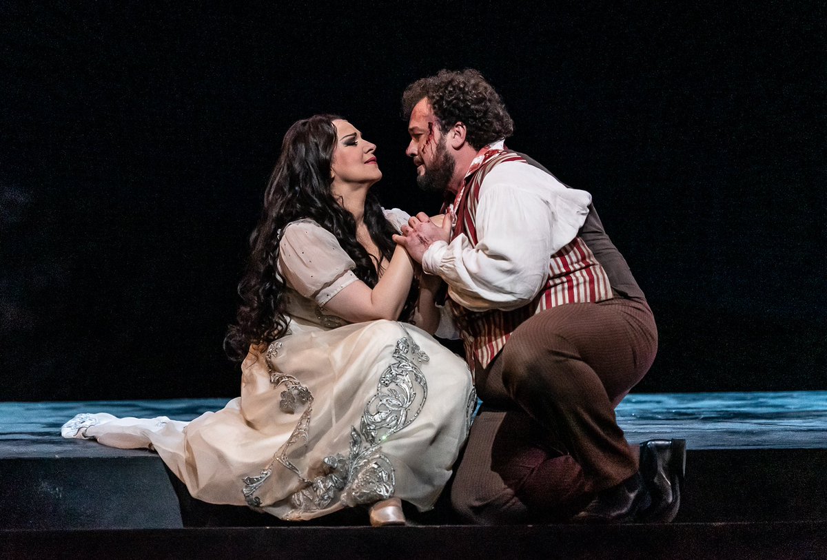 angelagheorghiu's tweet photo. Photographs from Tosca at my beloved @RoyalOperaHouse. 
Looking forward to the second performance tonight 🎶❤️
© The Royal Opera, 2022. Photos by Clive Barda https://t.co/PljluPcF90