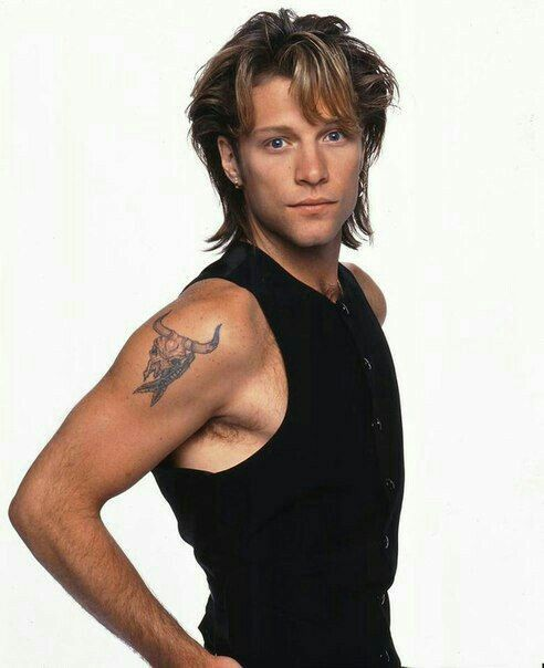lena836's tweet photo. Good night Jovi friends 🌟❤️
#JonBonJovi #BonJovi https://t.co/bfiBY0knvE