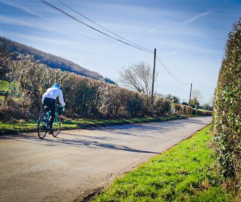 ChristinaDove7's tweet image. Happy Friyay everyone one! Almost the weekend. Lovely gentle hour in the sunshine today and plenty of time for taking pics!
.
Wishing everyone a fab weekend
.
#MercerActive #ukcyclechat #aatr #bianchi #duathlete #Wellbeing