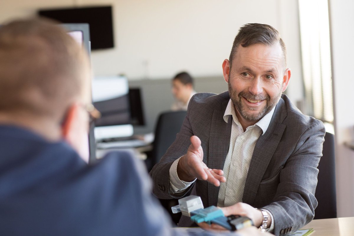 Eleqtron zoekt een Commercieel medewerker binnendienst / online marketeer Qcharge, een veelzijdige dubbelfunctie in de wereld van stekerbaar installeren! 

Bekijk de vacature hier: eleqtron.nl/bedrijf/loopba…
 
#vacatures #veelzijdig #verkoop #ev #marketing #onlinemarketing