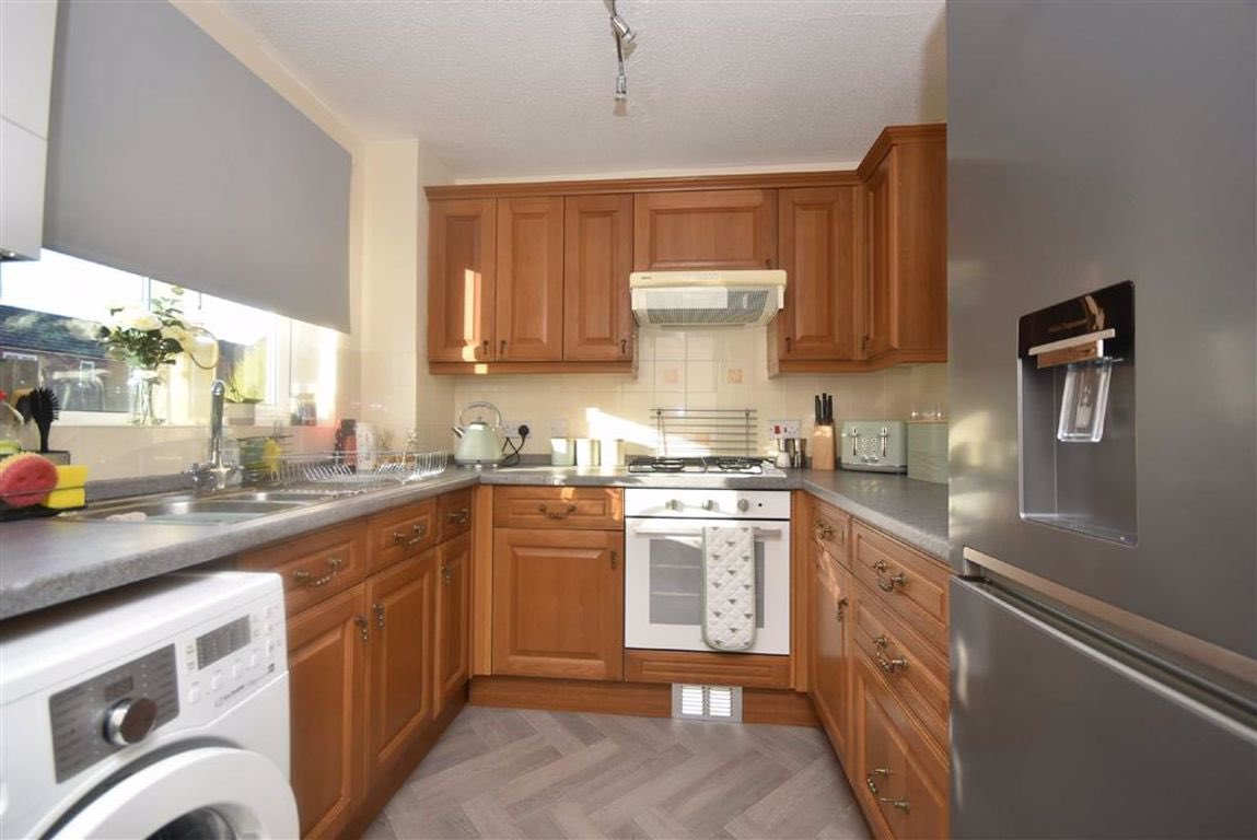 #ToLet
#Ledbury
#Herefordshire
£725pcm excl
Two bedroom
Mid-terrace
Garden and off road parking
Available Immediately
Pets &amp; children considered
Energy Rating 'C'
A well presented two bedroom mid terrace house having been recently improved