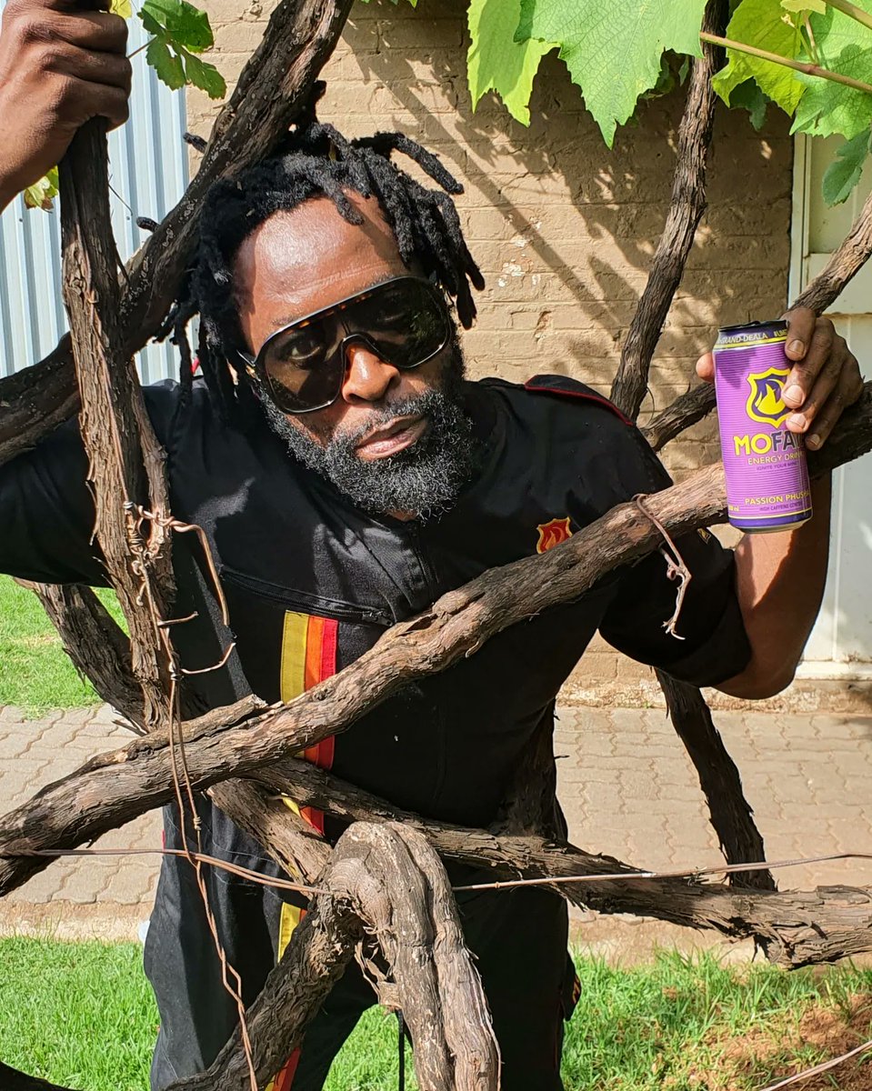 #hugetree
Brand new <a href="/mofaya_official/">MoFaya</a> #PassionPhusha
Brand new song #MaruAPula now out exclusively on djsbu.co.za free download.
Brand new DJ Sbu enters The Metaverse NFT now available on <a href="/opensea/">OpenSea</a> 
#hugatree #mofaya #passionphusha #djsbuentersthemetaverse