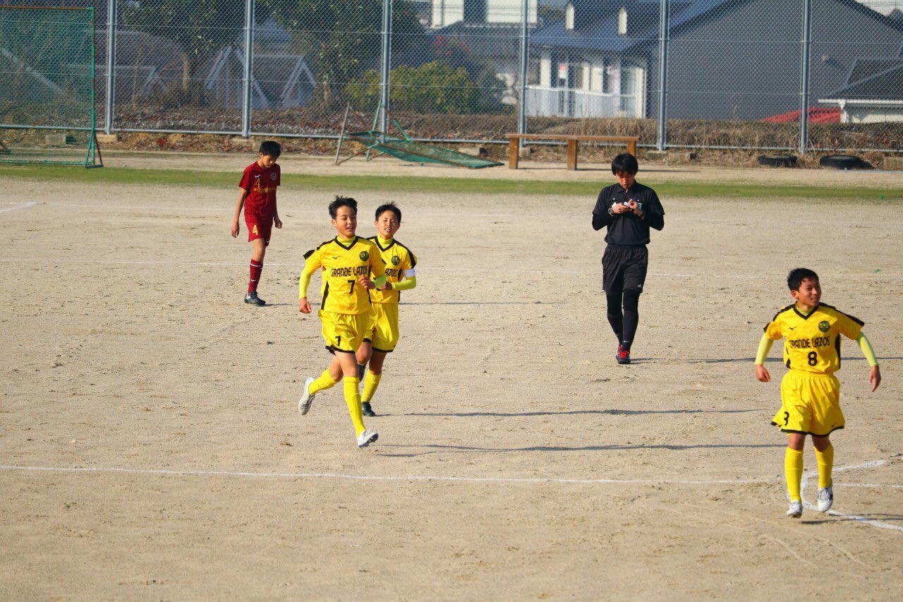 グラッソfc グラッソfc所属の千綿幸之助選手がスペインで行われている ラ リーガチャレンジ のサバイバルに生き残り クルトゥラル レオネサからの練習参加のオファーをいただきました クルトゥラル レオネサはトップチームはスペイン3部のチームです