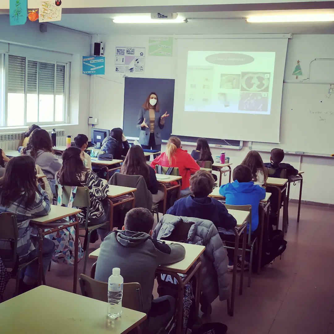 IES Blanca Fernández Ochoa tweet media