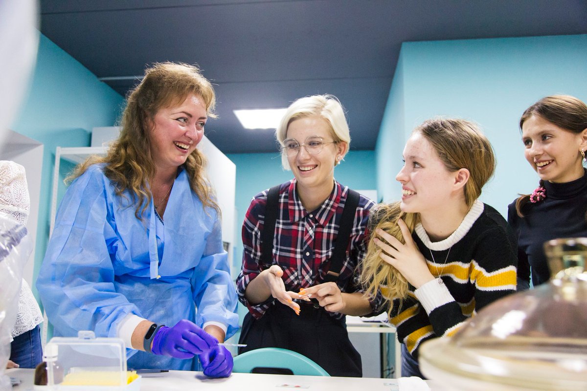 is_fem's tweet photo. Today is the International Day of Women and Girls in Science. We wish all women in science and girls who are dreaming to conquer the scientific world the ocean of inspiration, cool discoveries and lightning victories.
#WomenInScience #stemisfem #stemisfemale #SheIsScience https://t.co/2WY3Fd9qPf