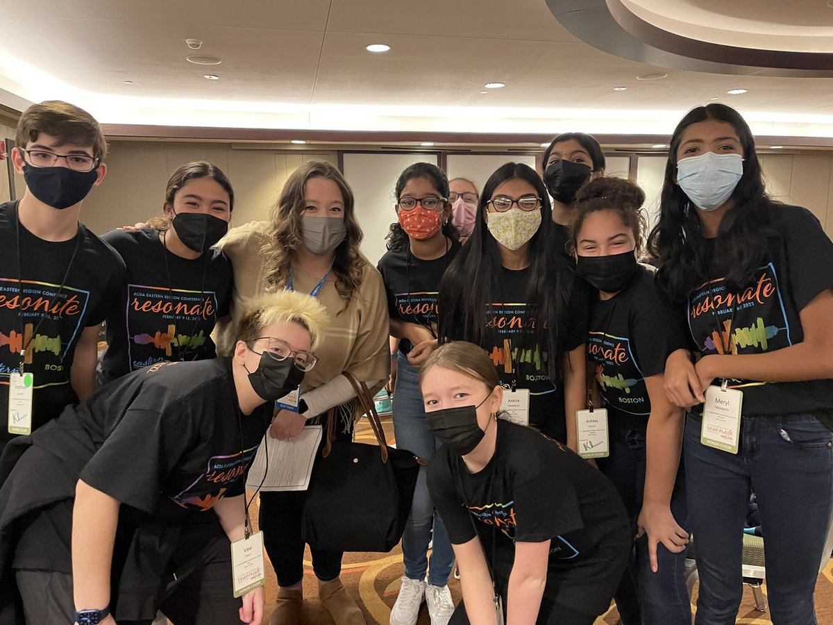 momschoir tweet media