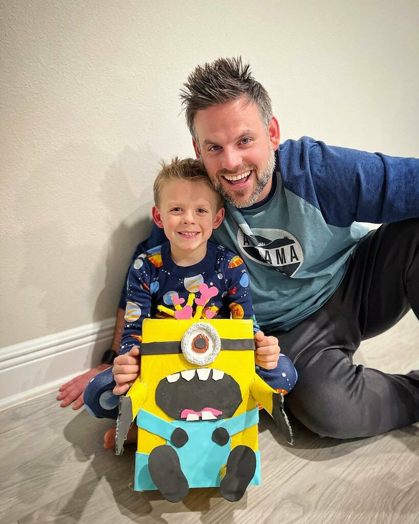 His Valentines box for school turned out “bananas!” 🍌🤖 He did all of the cutting and I just helped with the gluing. 🤗🥰 instagr.am/p/CZ1u5yMLmMh/