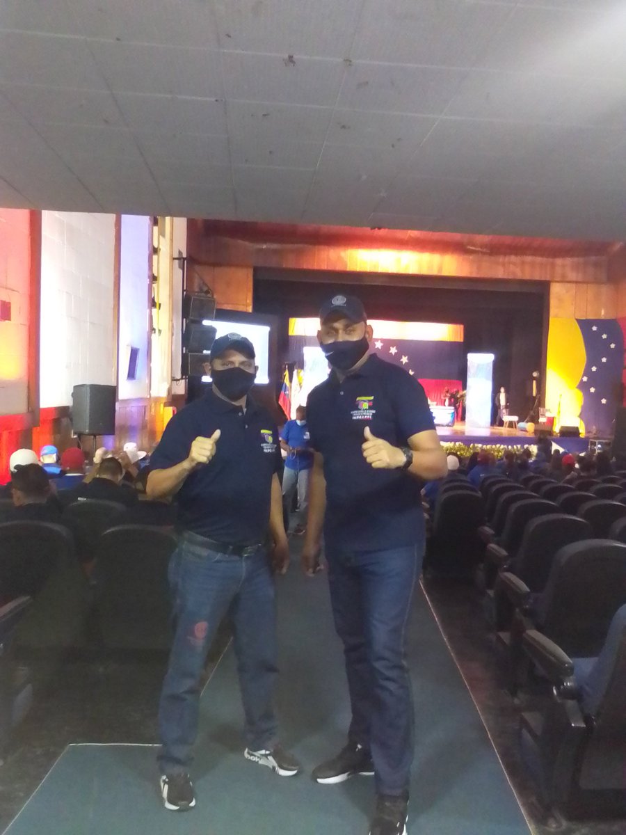 optimusg19's tweet photo. Incret Caracas congreso de delegados y delegadas de prevención https://t.co/39kcwKlvSy