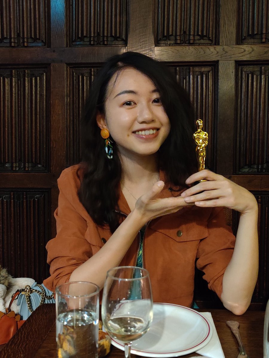 #IDWGS2022 is a good reason to retrieve the password 🤪
From insects and frogs to human, I leverage sequencing techniques to reveal fun facts of life 👩🏻‍🎓👩🏻‍💻👩🏻‍🔬
Hope to meet more peers in person this summer! 
#WellcomeGenomeWomen #WomenInScience #AcademicTwitter <a href="/teichlab/">Teichlab</a>