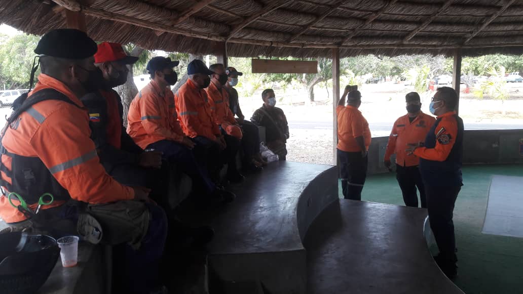 Reunión del comandante de la ZOEDAN Zulia Dr. Ramón Mavarez y los directores municipales de Protección Civil. En dicha reunión se tocaron diferentes puntos de trabajo que se deben ir ejecutando  de manera inmediata y otros a lo largo de este nuevo año 2022