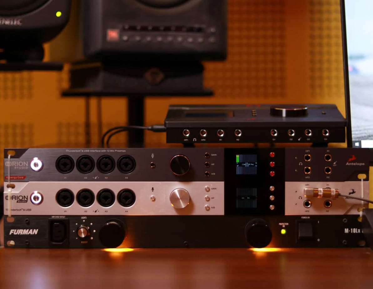 AntelopeAudio's tweet photo. Generations ✨
#antelopeaudio #generations #evoluation #orionstudiosc #orionstudio #synergycore https://t.co/dwCtHcFwcR