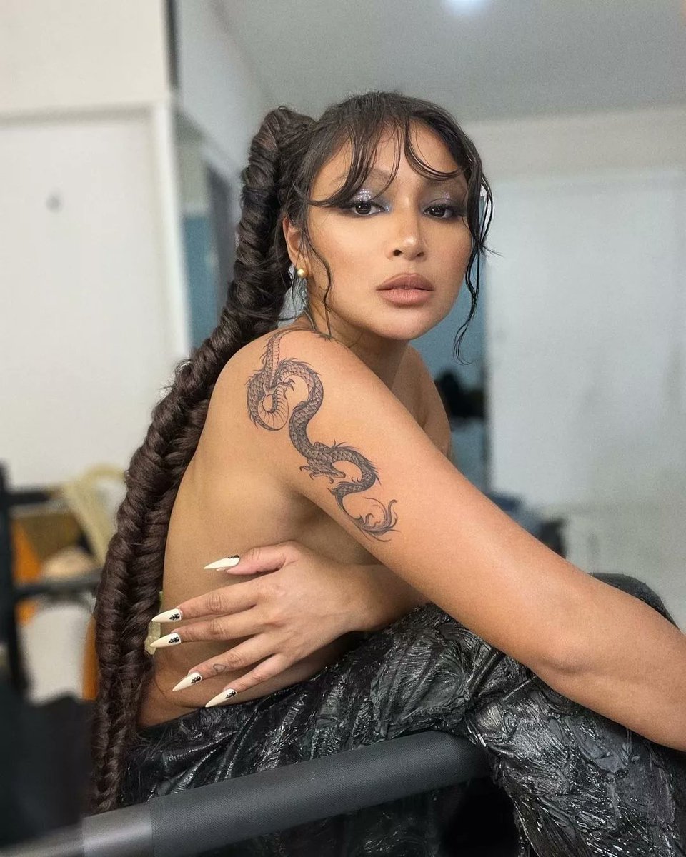 NaddictsBCD's tweet photo. 📷paulnebreshair

Nadine for #megathebig30 @mega_magazine 
Makeup @jellyeugenio 
Styling @lynalumno 
Jewelries @jewelmer 
Mermaid tail @jobdacon 
Hair @paulnebreshair using @dysonhair @wpi_ph 
#nadinelustre #hairbypaulnebres #dysonhair #MegaMagazine https://t.co/oTGXvCu6RV