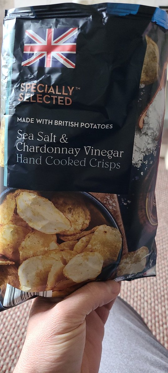 bazza03's tweet photo. @crisp_critic these my friend are up there with the best ever crisps @AldiUK https://t.co/v2DytD9Wss