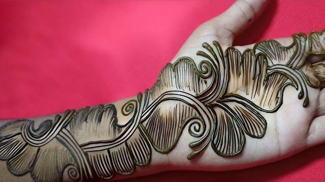 MehendiMuskan's tweet image. Watch the Beautiful Full Hand Shaded Mehndi Design|Arabic Front Hand Shaded Mehndi Design|Festival Mehndi| via @YouTube 

Video Link :- youtu.be/T2G2KMlkGFY

#Mehndi #mehndidesign
#mehndi2022 #mehmdiartist
#henna #hennaart
@kanitthasCrafts @A_R_TforPEACE @KendraHenna