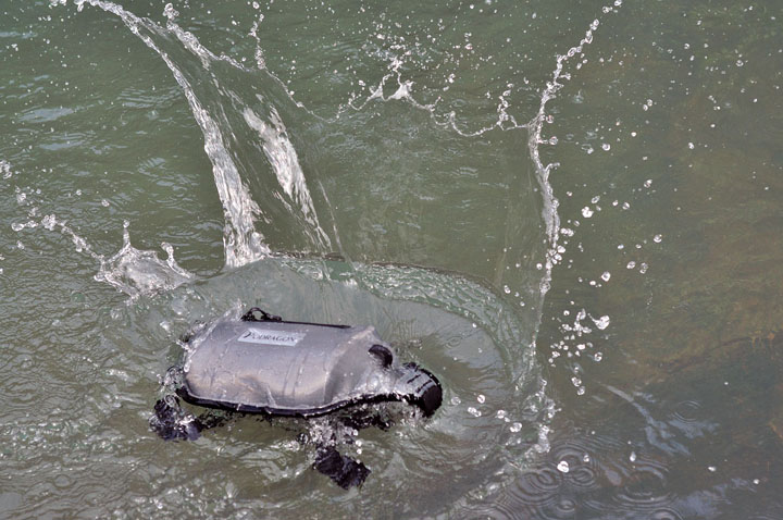 PodragonPack's tweet image. What are the categories of waterproof waist bag? How to choose a suitable mobile phone waterproof waist bag when swimming and snorkeling?  #waterproofpack #waterproofbag  waterproofpack.com/NewsDetail/313…