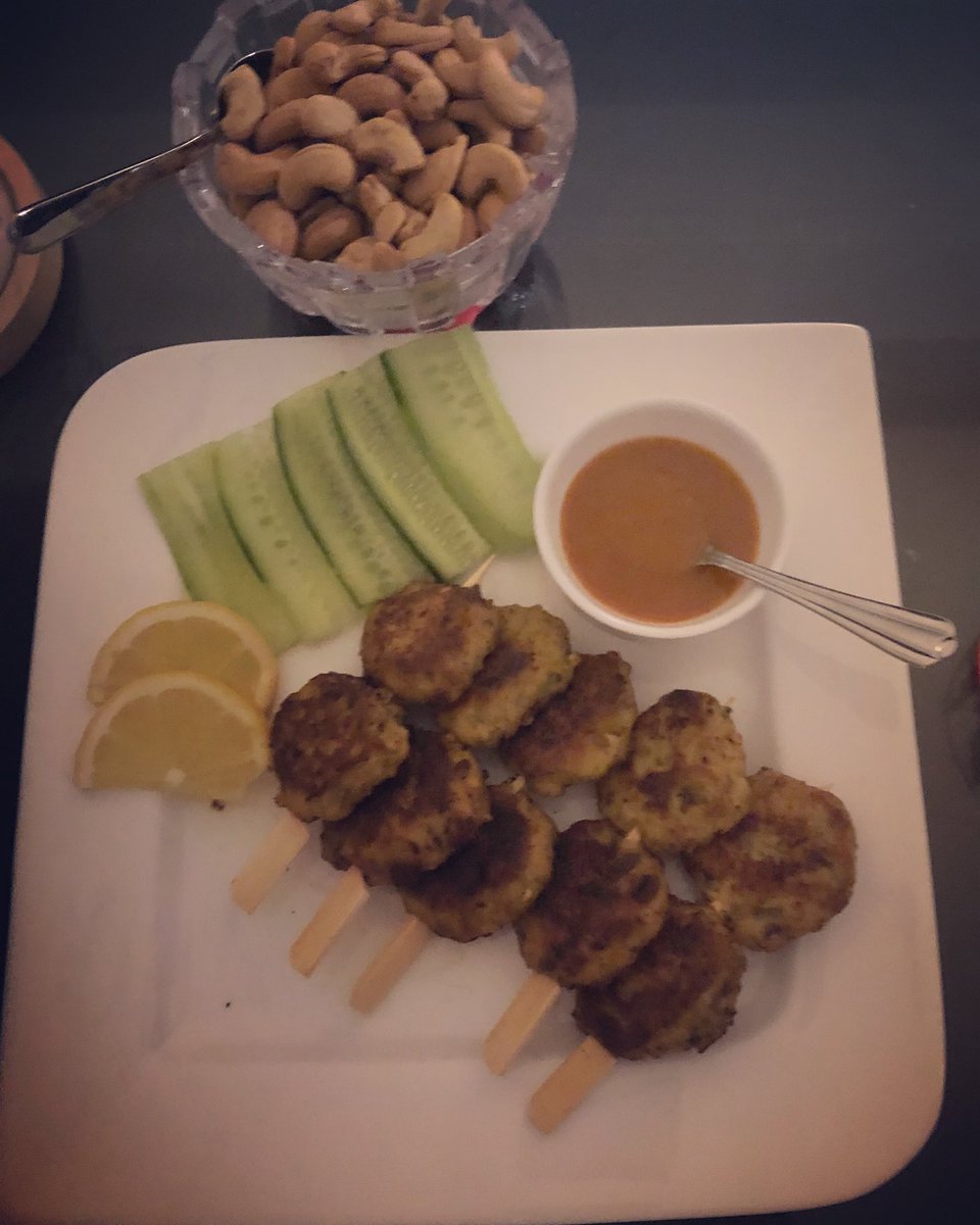 Chicken kebabs 🍗🍢🍗🍢

#weekend #chickenkebabs #chickenskewers #juicy #moist #flavoursome #yummy #foodie #photography #foodphotooftheday 
#homemade #kebablovers #foodstyling