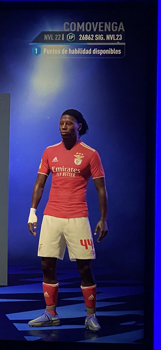 Buenas tardes compañeros!! Paso a buscar equipo de VPN noche o sea de 00 a 1...soy mediocampista mcd/Mc/mdi/mdd/mvd...si algún equipo interesado en hacerme pruebas...estoy a disposición ✅MD