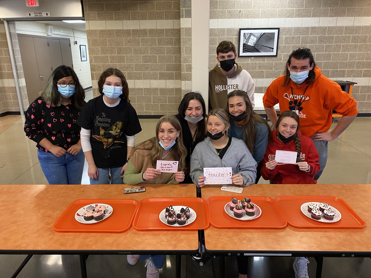 wchs_kstevens's tweet photo. WCHS has the SWEETEST students! #Foods2 #MsMacsthebest #CTE https://t.co/KR0Q9Iocxr
