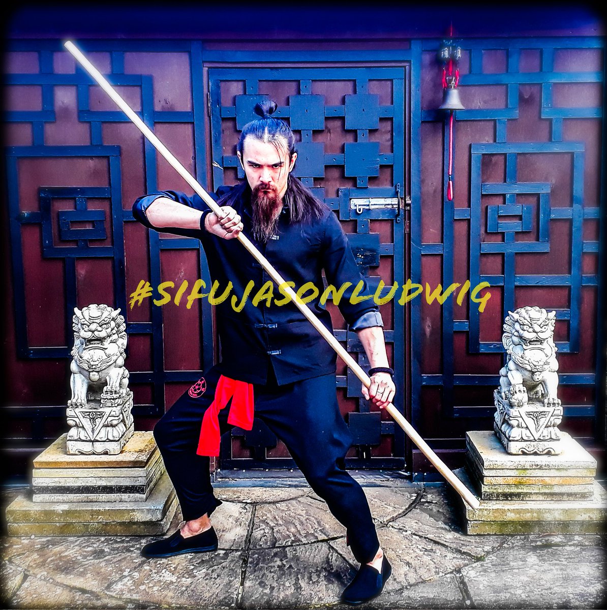 SifuLudwig's tweet photo. Who did it better? 😏 @sifugame @sloclap @epicgames #sifu #sifugame #sifujasonludwig #wckuk #pakmei #pakmeikungfu #fightinggames #kungfugames #geek #gamingposts #playstation #pcgamer #kungfu #martialarts #martialartist #cosplay #wingchun #wingtsun #vingtsun #croydon #caterham https://t.co/z7xc0krZl7
