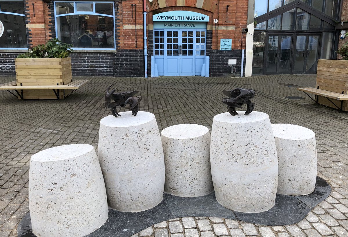 happyhillers's tweet photo. This fabulous #sculpture has appeared in #HopeSquare #Weymouth I love it ๐ฆ @DorsetCouncilUK @bsidefest @LoveWeymouth @WeAreWeymouthUK More of this type of thing please ๐ I believe itโs by #AlexEvans a local stone mason #Art https://t.co/JeDWrMF77K