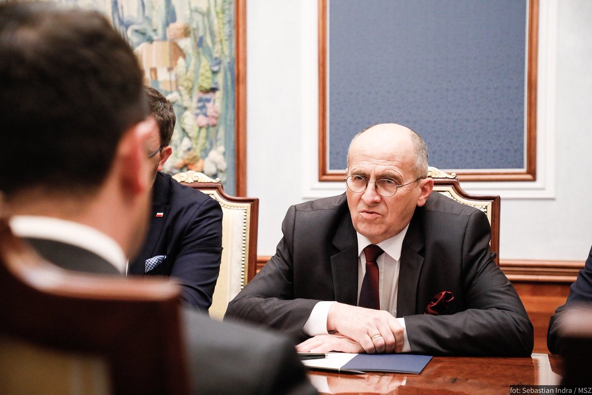 Meeting with President <a href="/ZelenskyyUa/">Volodymyr Zelenskyy / Володимир Зеленський</a> concludes FM <a href="/RauZbigniew/">Zbigniew Rau</a>'s visit to Ukraine.

In the context of growing tensions in the <a href="/OSCE/">OSCE</a> region, Chairman-in-Office underlined the significance of the Renewed European Security Dialogue #RESD initiative.

#OSCE2022POL